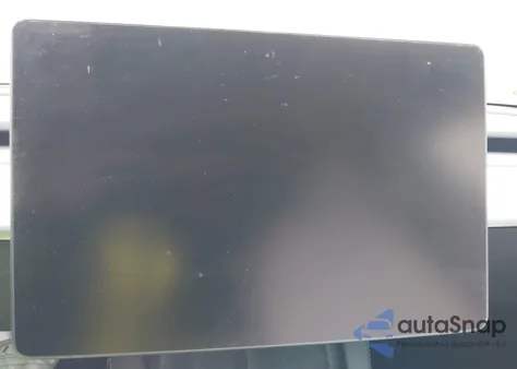 2022 Tesla Model Y Long Range Dual Motor All-Wheel Drive z USA, uszkodzony, nr VIN 7SAYGDEE8NF417890